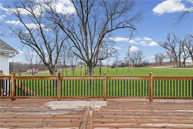 17391 State Route 371 Highway, Faucett, MO 64448