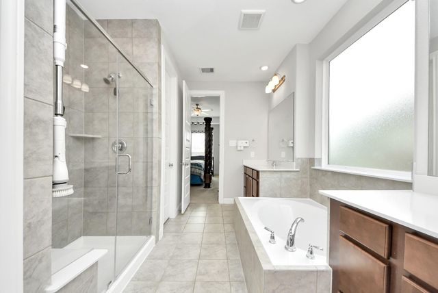 1935 Heather Canyon Drive, Houston, TX 77089