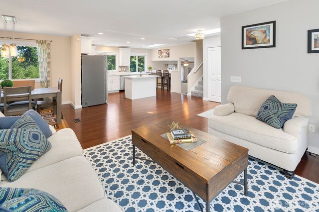 327 140th Street SW, Everett, WA 98208