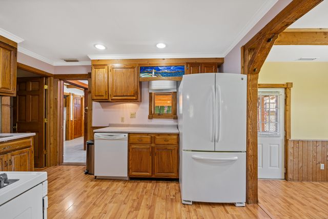 35 Maple Avenue, Wolcott, CT 06716