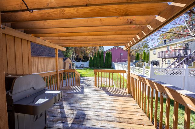 35 Maple Avenue, Wolcott, CT 06716