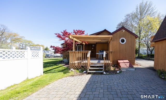 35 Maple Avenue, Wolcott, CT 06716