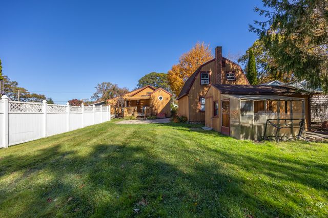 35 Maple Avenue, Wolcott, CT 06716