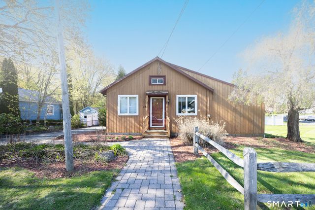 35 Maple Avenue, Wolcott, CT 06716