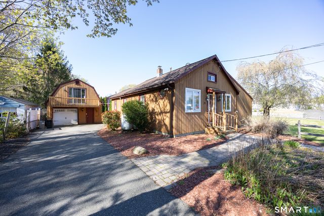 35 Maple Avenue, Wolcott, CT 06716