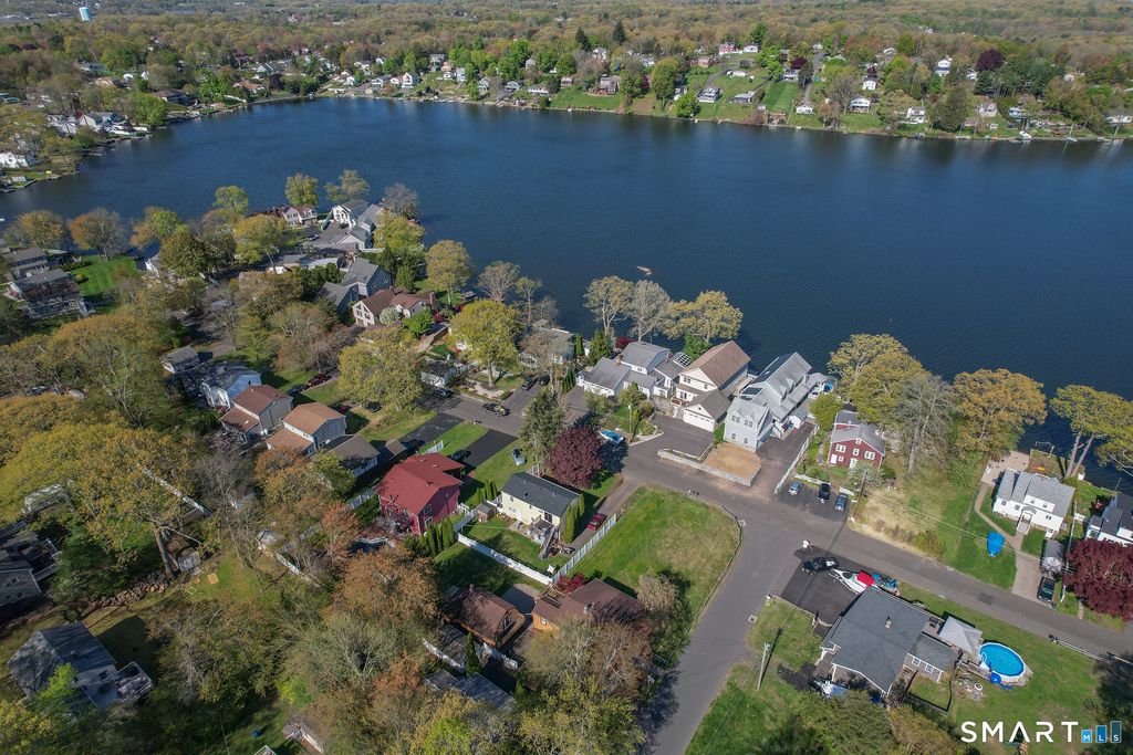 35 Maple Avenue, Wolcott, CT 06716
