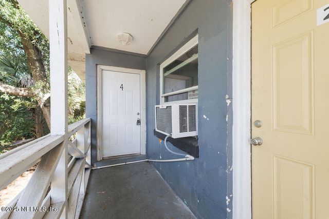 239 E 16TH Street 4, Jacksonville, FL 32206