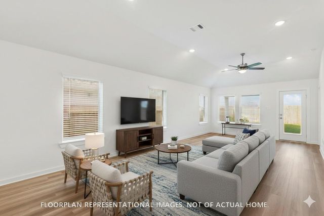 10333 Navarro Path, Montgomery, TX 77316