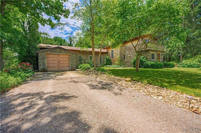 5948 Chestnut Road, Newfane, NY 14108