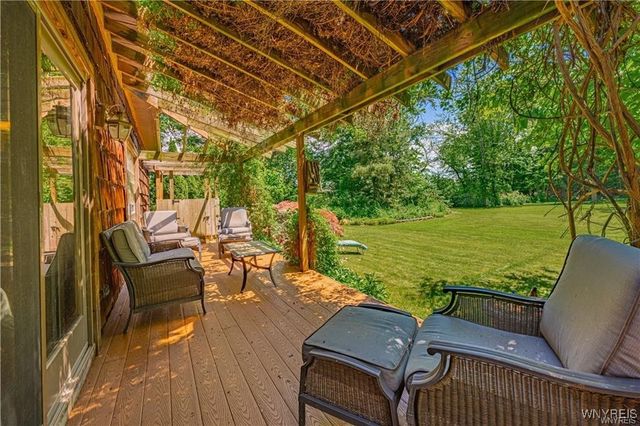 5948 Chestnut Road, Newfane, NY 14108