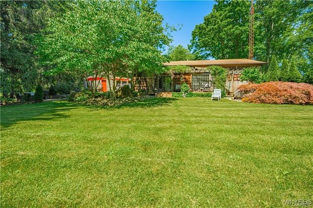 5948 Chestnut Road, Newfane, NY 14108