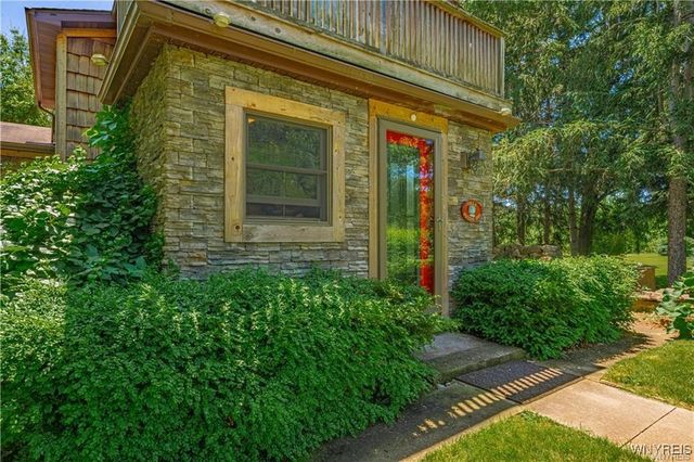 5948 Chestnut Road, Newfane, NY 14108