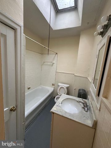 4076 E ROOSEVELT BLVD, Philadelphia, PA 19124