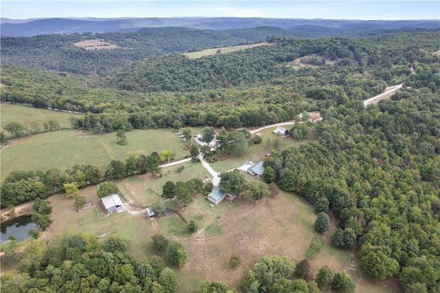 2257 NC 8800, Jasper, AR 72641