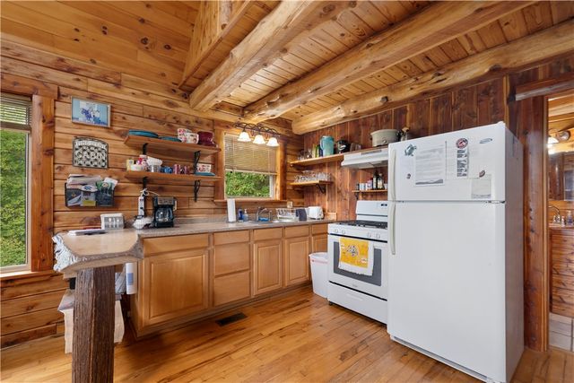 2257 NC 8800, Jasper, AR 72641