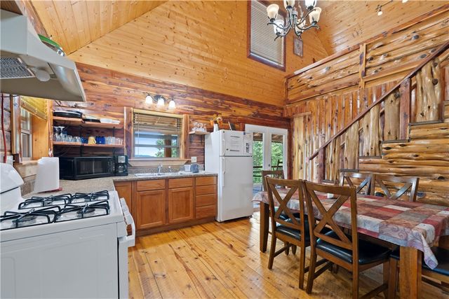 2257 NC 8800, Jasper, AR 72641