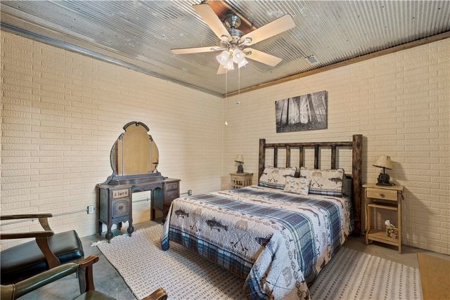 2257 NC 8800, Jasper, AR 72641