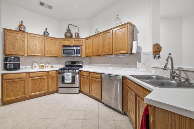 900 Rosemont CT, Leander, TX 78641