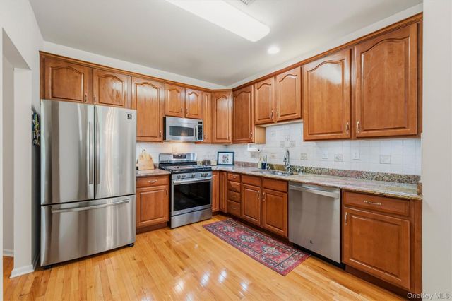 731 Huntington Drive, Fishkill, NY 12524