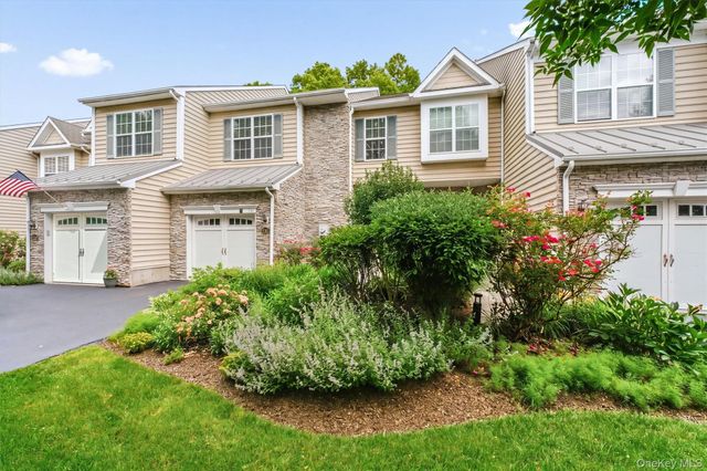 731 Huntington Drive, Fishkill, NY 12524