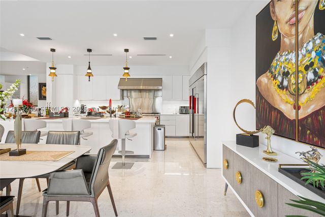 3581 E Glencoe St 505, Miami, FL 33133
