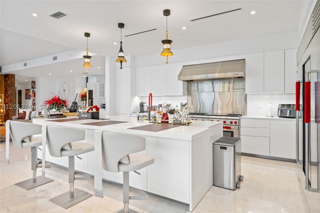 3581 E Glencoe St 505, Miami, FL 33133