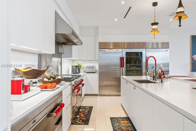 3581 E Glencoe St 505, Miami, FL 33133