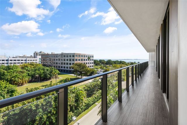 3581 E Glencoe St 505, Miami, FL 33133