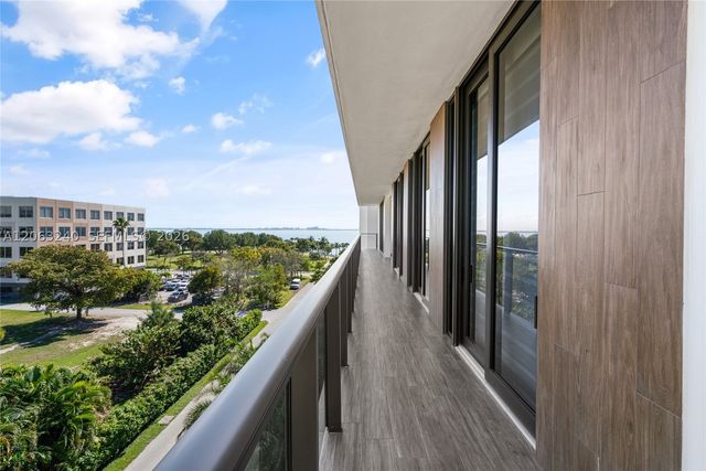 3581 E Glencoe St 505, Miami, FL 33133