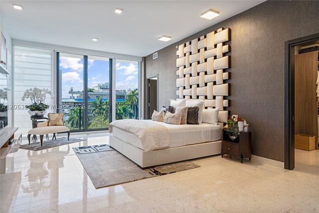 3581 E Glencoe St 505, Miami, FL 33133