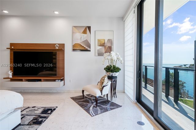 3581 E Glencoe St 505, Miami, FL 33133