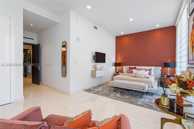 3581 E Glencoe St 505, Miami, FL 33133