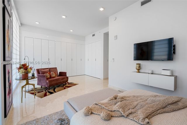 3581 E Glencoe St 505, Miami, FL 33133