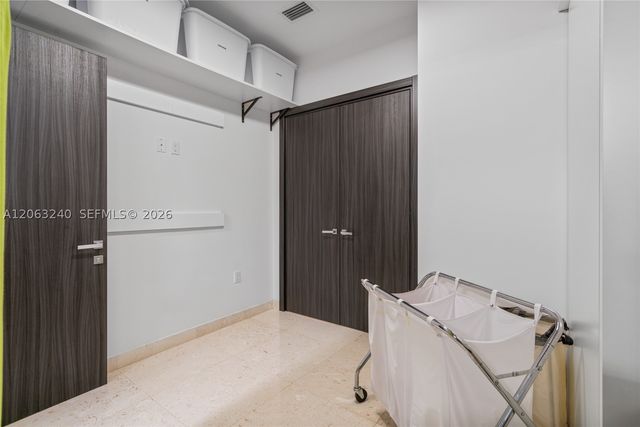 3581 E Glencoe St 505, Miami, FL 33133
