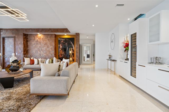 3581 E Glencoe St 505, Miami, FL 33133