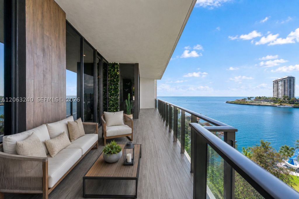 3581 E Glencoe St 505, Miami, FL 33133