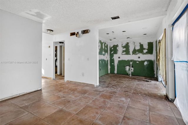 11053 SW 113th Pl, Miami, FL 33176