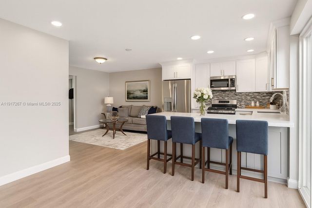 11053 SW 113th Pl, Miami, FL 33176