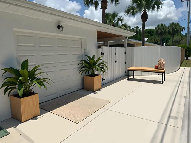 126 N Palmway 1, Lake Worth Beach, FL 33460