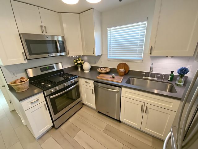 126 N Palmway 1, Lake Worth Beach, FL 33460