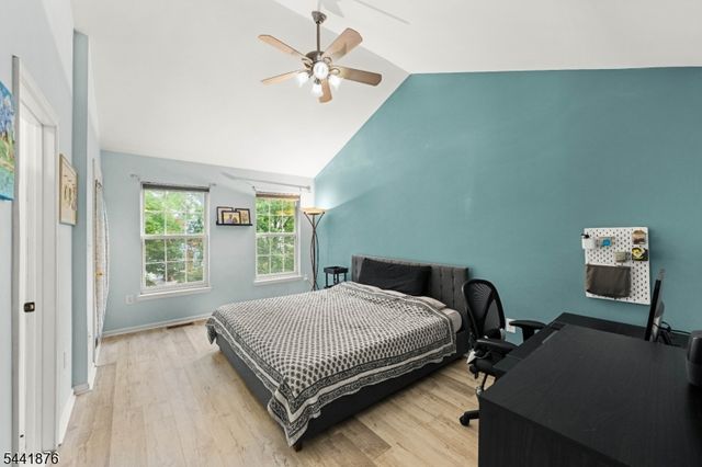 8 Henry Ct, Plainsboro Twp., NJ 08536