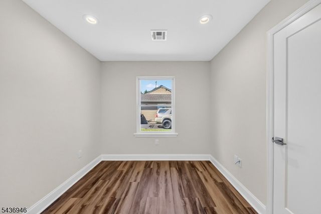 19 Springdale Rd, South Brunswick Twp., NJ 08824
