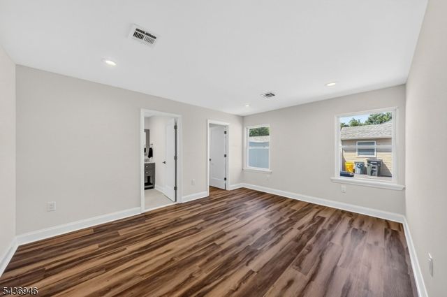 19 Springdale Rd, South Brunswick Twp., NJ 08824