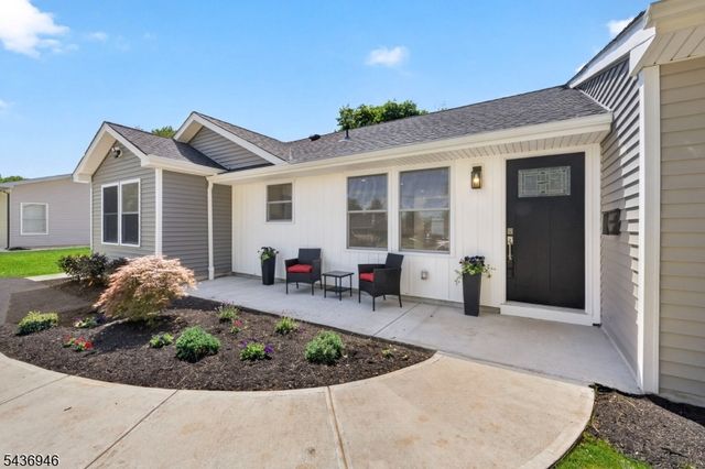 19 Springdale Rd, South Brunswick Twp., NJ 08824