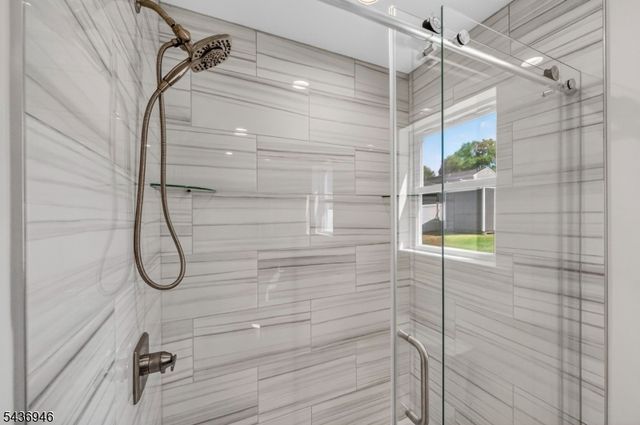 19 Springdale Rd, South Brunswick Twp., NJ 08824