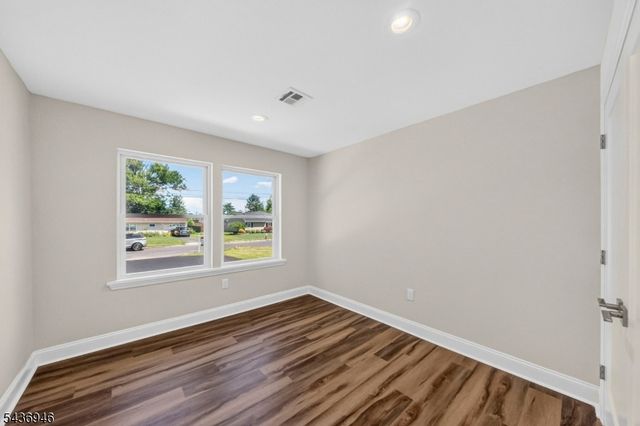 19 Springdale Rd, South Brunswick Twp., NJ 08824