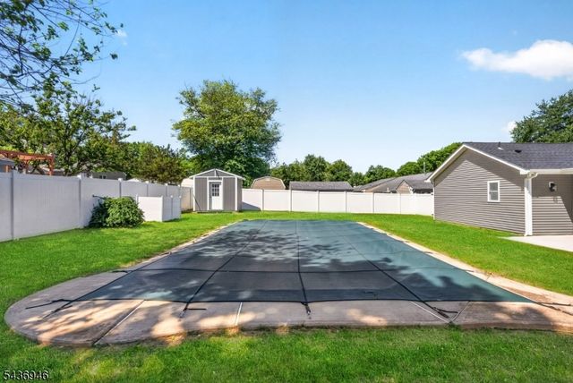 19 Springdale Rd, South Brunswick Twp., NJ 08824