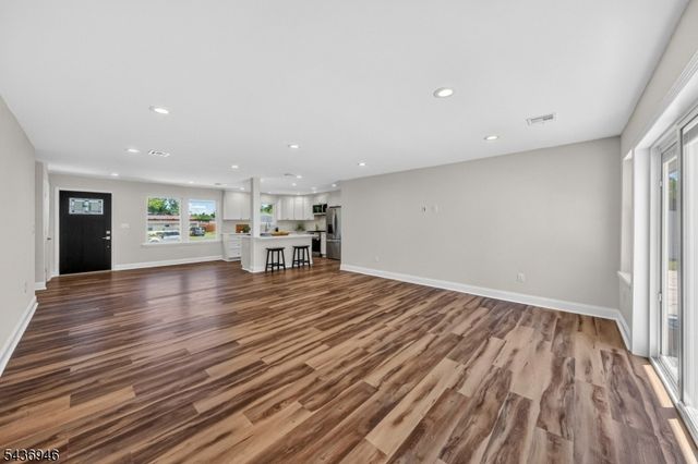19 Springdale Rd, South Brunswick Twp., NJ 08824