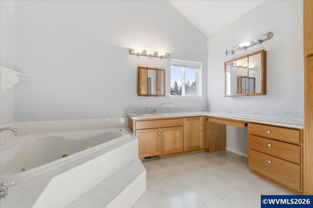 31265 S Main Rd, Lebanon, OR 97355