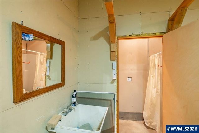 31265 S Main Rd, Lebanon, OR 97355